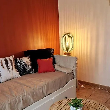 Mini 69 - Piscine Chauffee 度假居 赛拉蒂费罗