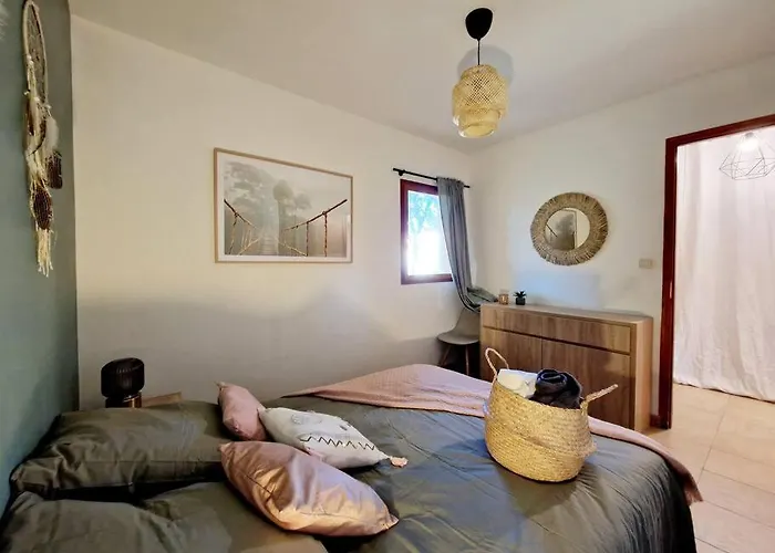 Mini 69 - Piscine Chauffee * 赛拉蒂费罗