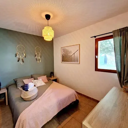 Mini 69 - Piscine Chauffee * Serra-di-Ferro (Corsica)