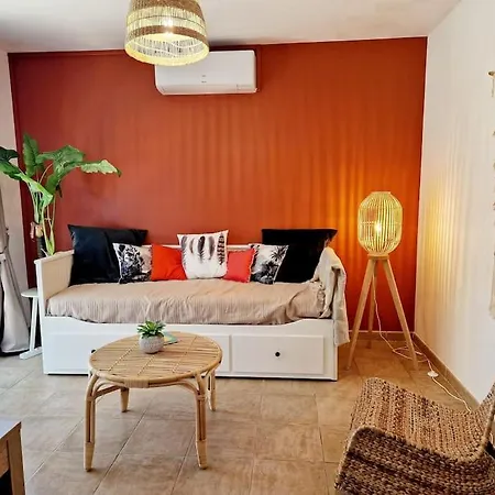 Mini 69 - Piscine Chauffee Semesterbostad