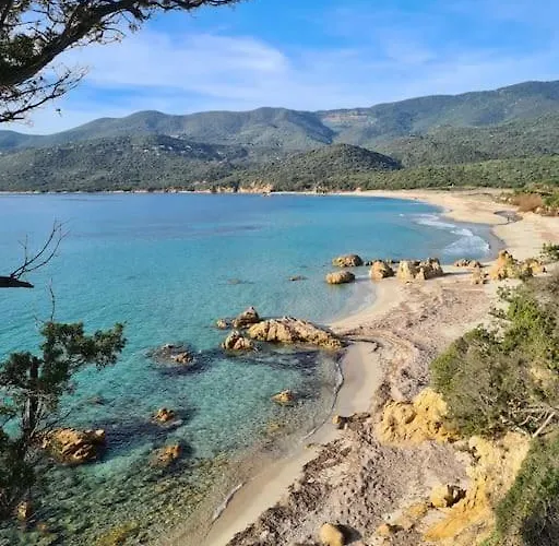 Mini 69 - Piscine Chauffee Serra-di-Ferro (Corsica)