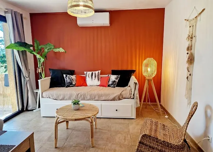 Mini 69 - Piscine Chauffee Ferienhaus